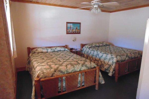 Sportsman Ladge - Double Queen - Two Queen Beds